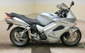 HONDA VFR800 2004 RC46