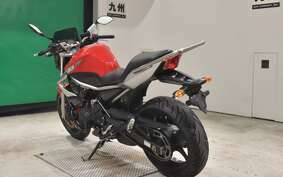 YAMAHA XJ6 N 2010