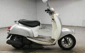 HONDA CREA SCOOPY I AF55