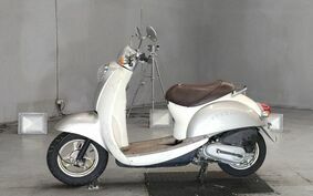 HONDA CREA SCOOPY I AF55