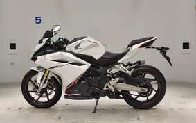 HONDA CBR250RR A MC51