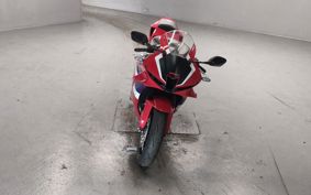 HONDA CBR600RR PC40