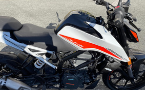 KTM 390 DUKE 2023 JPJ40