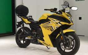 YAMAHA FAZER FZ6 R 2011