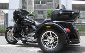 HARLEY FLHTCUTG TRIKE 2015 MAL