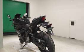 SUZUKI GSX250RA DN11A