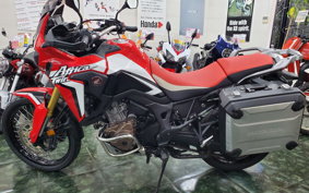 HONDA CFR1000 AfricaTwin 2016 SD04