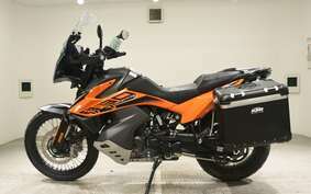 KTM 890 ADVENTURE	 2023 TS640