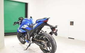 SUZUKI GIXXER 250