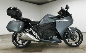 HONDA VFR1200F 2010 SC63