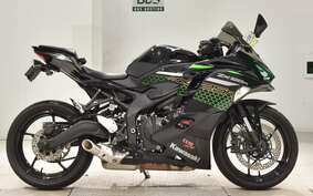 KAWASAKI ZX-25R ZX250E