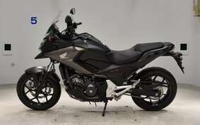 HONDA NC750X D Limited RC90