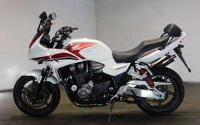 HONDA CB1300SB SUPER BOLDOR 2011 SC54