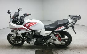 HONDA CB1300SB SUPER BOLDOR Fi 2011 SC54