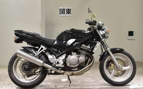 SUZUKI BANDIT 250 GJ74A