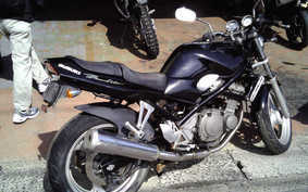 SUZUKI BANDIT 250 GJ74A