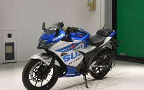 SUZUKI GIXXER 250 SF