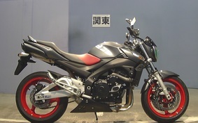 SUZUKI GSR600 B9112