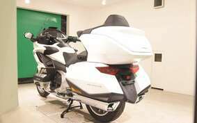 HONDA GL 1800 GOLD WING TOUR DCT 2022 SC79