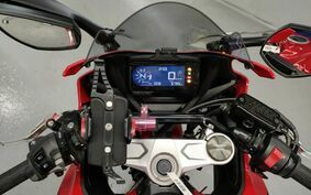 HONDA CBR650R 2021 RH03