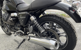 MOTO GUZZI V7 STONE 2013