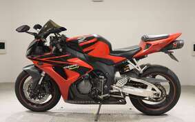 HONDA CBR1000RR 2006 SC57