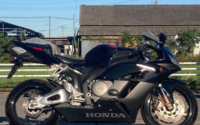 HONDA CBR1000RR 2005 SC57