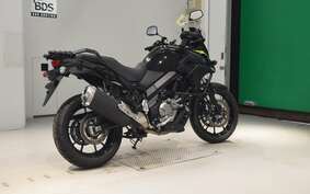 SUZUKI DL650 ( V-Strom 650 ) XTA 2022 C733M