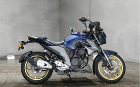 YAMAHA FZS25 RG69