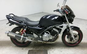 SUZUKI GSX250FX ZR250C