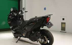 APRILIA SRV850 2015