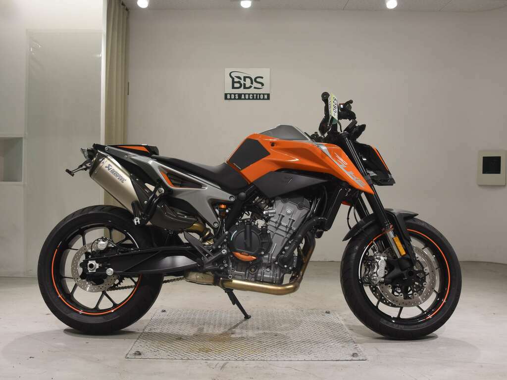 KTM Duke 790