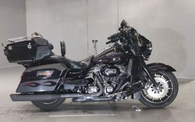 HARLEY HARLEY FLHTCUSE1800CVO PR8