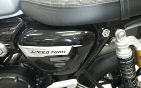 TRIUMPH SPEED TWIN 2022 AD85H4