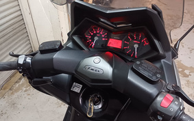 YAMAHA T-MAX 530 2012 SJ09