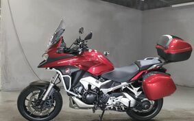 HONDA VFR800X 2020 RC80