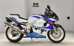 SUZUKI GSX-R600 2001 AD111