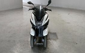 YAMAHA TRICITY 125 SE82J