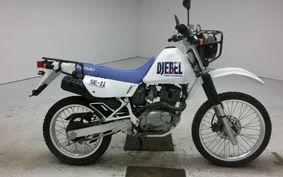 SUZUKI DJEBEL 200 (DR200SE) SH42A