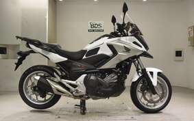 HONDA NC750X D Limited 2016 RC90