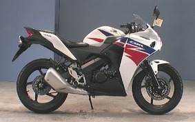 HONDA CBR125R JC50