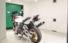 HONDA CB1300SF SUPER FOUR 2004 SC54