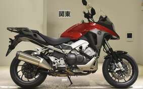 HONDA VFR800X 2014 RC80