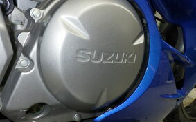 SUZUKI GSR250F