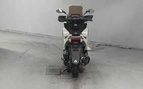 YAMAHA TRICITY 125 SE82J