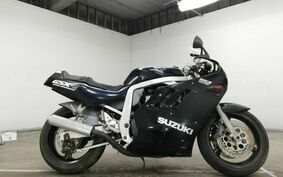 SUZUKI GSX-R750 GR77C