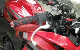 HONDA CBR250R GEN 3 MC41