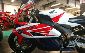 HONDA CBR1000RR 2005 SC57
