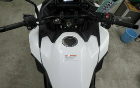 HONDA NT1100 2022 SC84