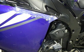 YAMAHA YZF-R1 2011